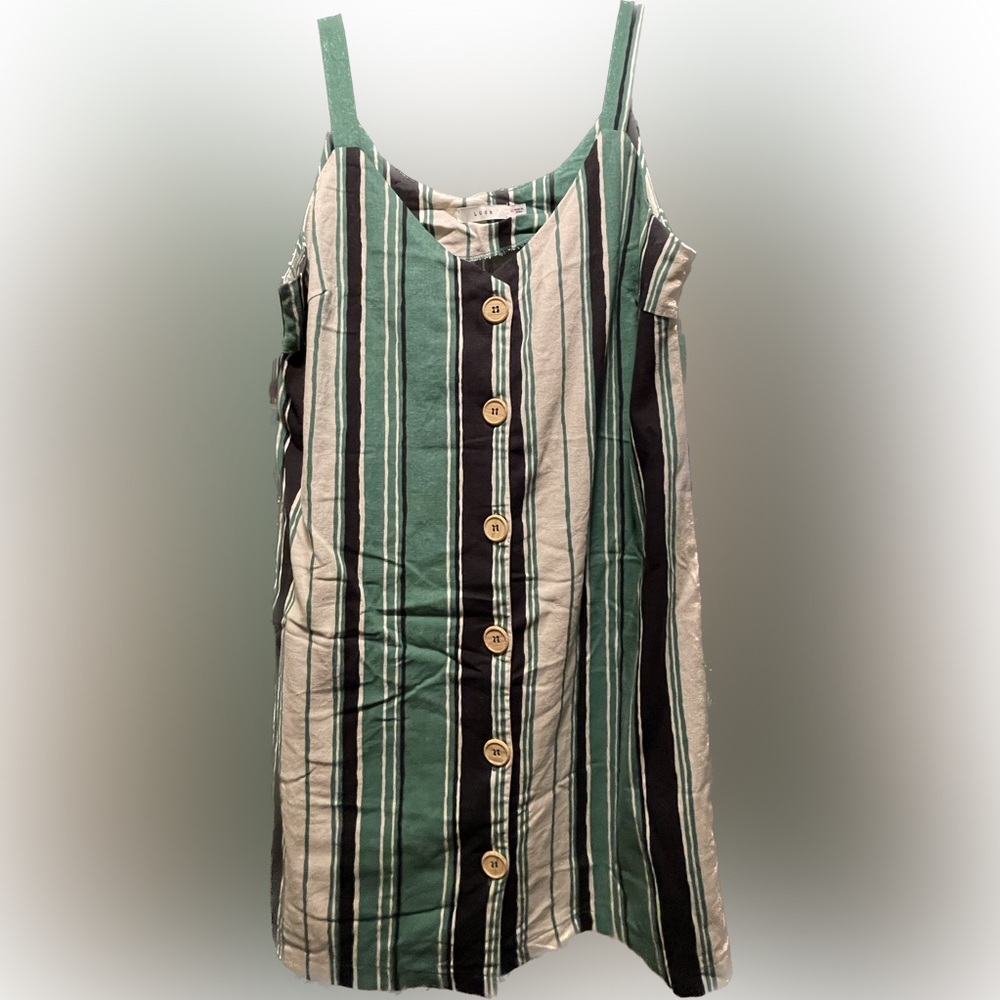 Boutique dress, Lush brand, size medium. Very cute for summer!!